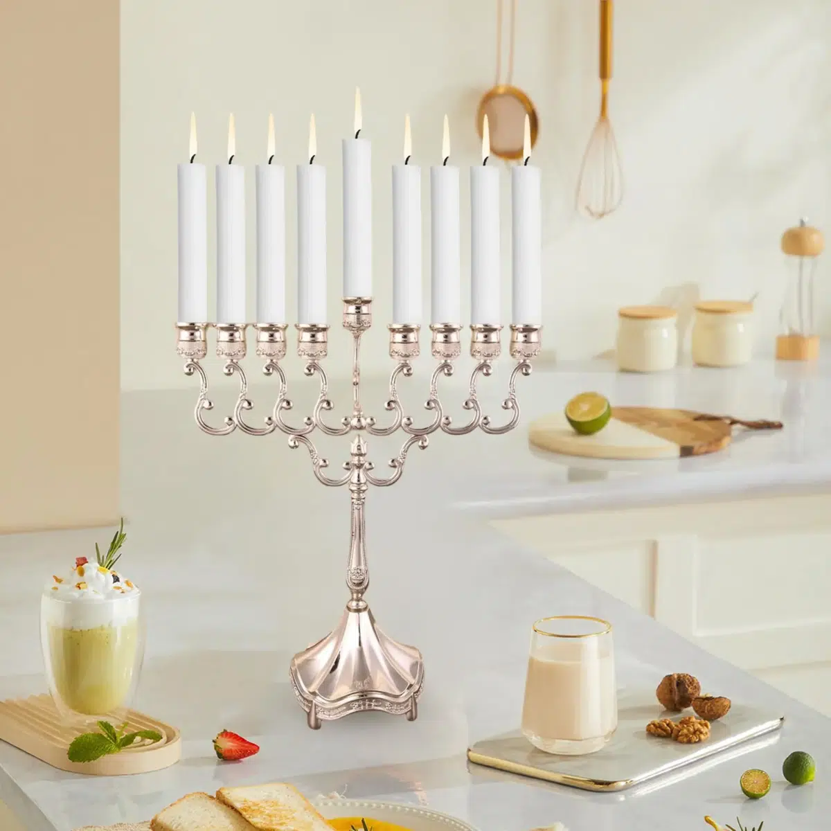 מנורת חנוכייה מתכת 9 קנים לעיצוב ולאירועים
