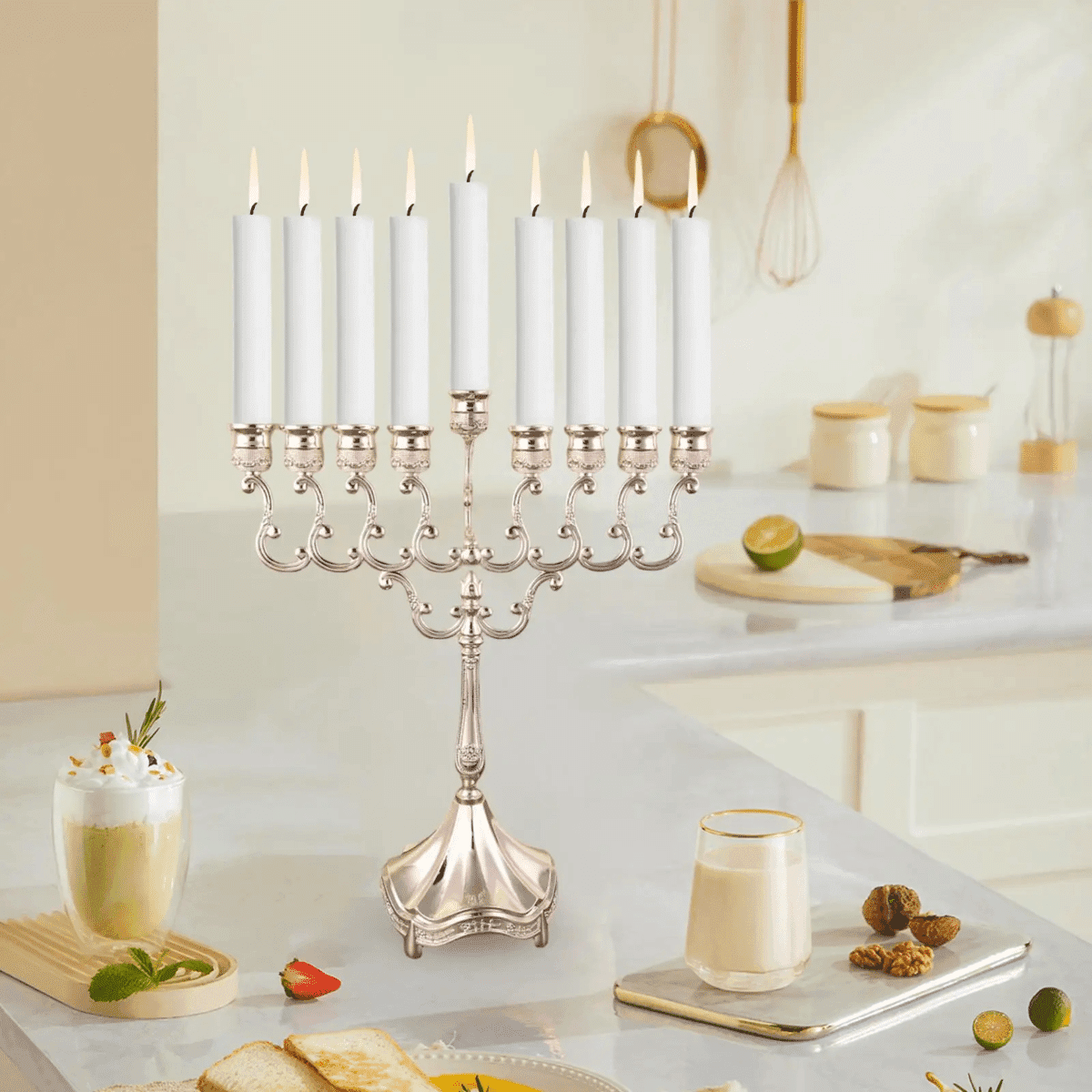 מנורת חנוכייה מתכת 9 קנים לעיצוב ולאירועים