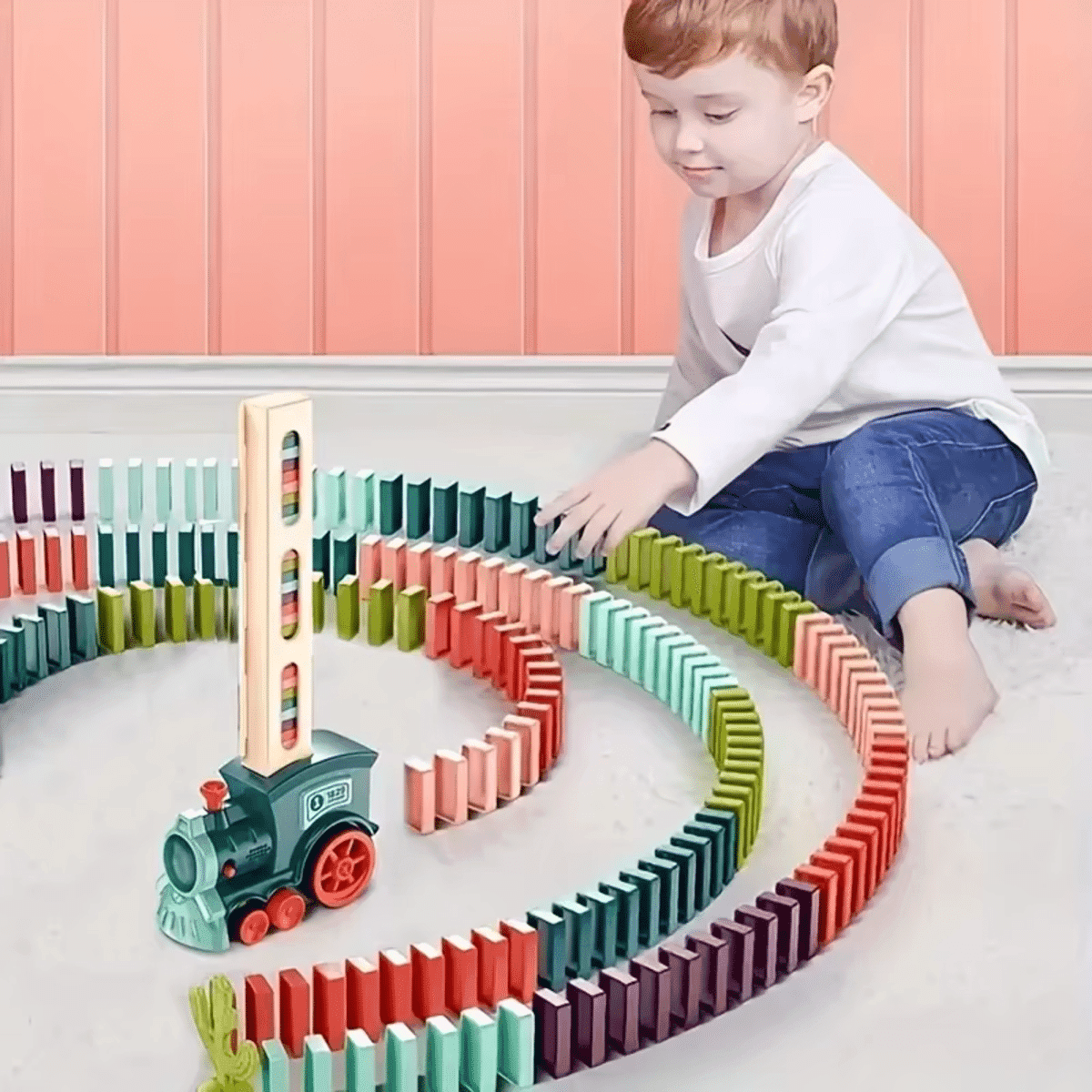 רכבת דומינו עצמאית להקמת שרשראות